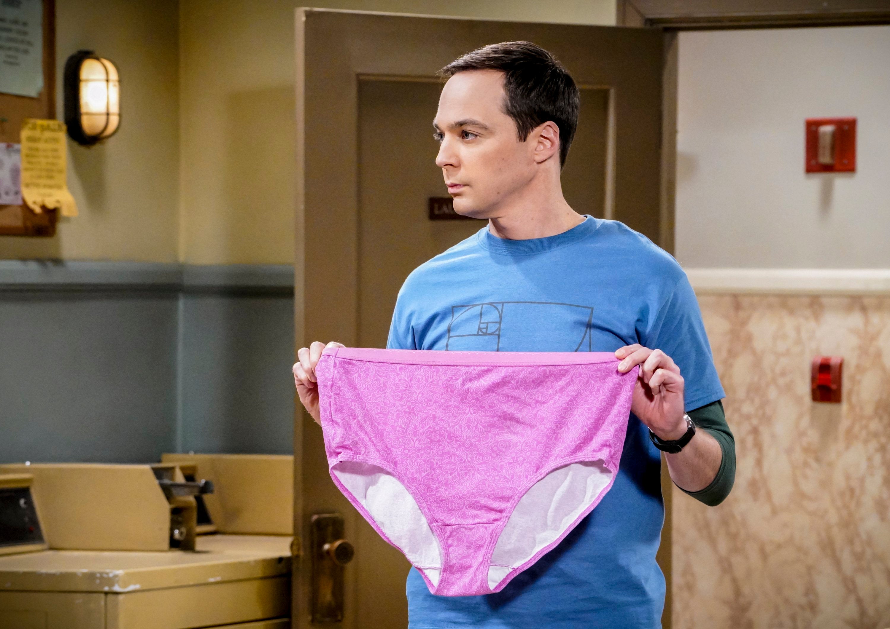 How to Fold Men's Underwear?
